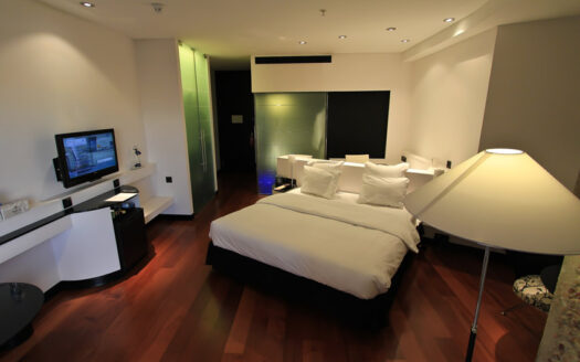 A Refurbished 4 Bedroom Terrace House